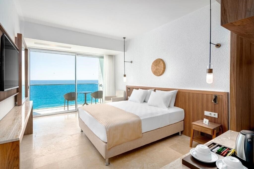Фото Yalihan Hotel 4*