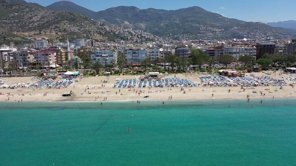 Отель Cleopatra Golden Beach Hotel 4*