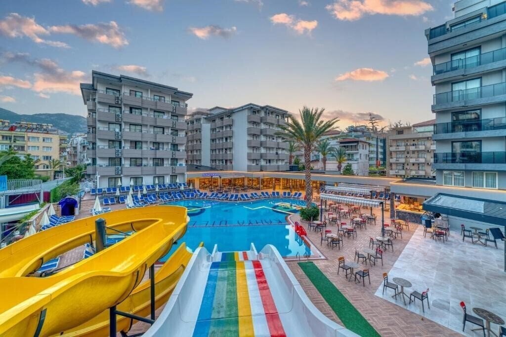Готель Kahya Hotel 4*