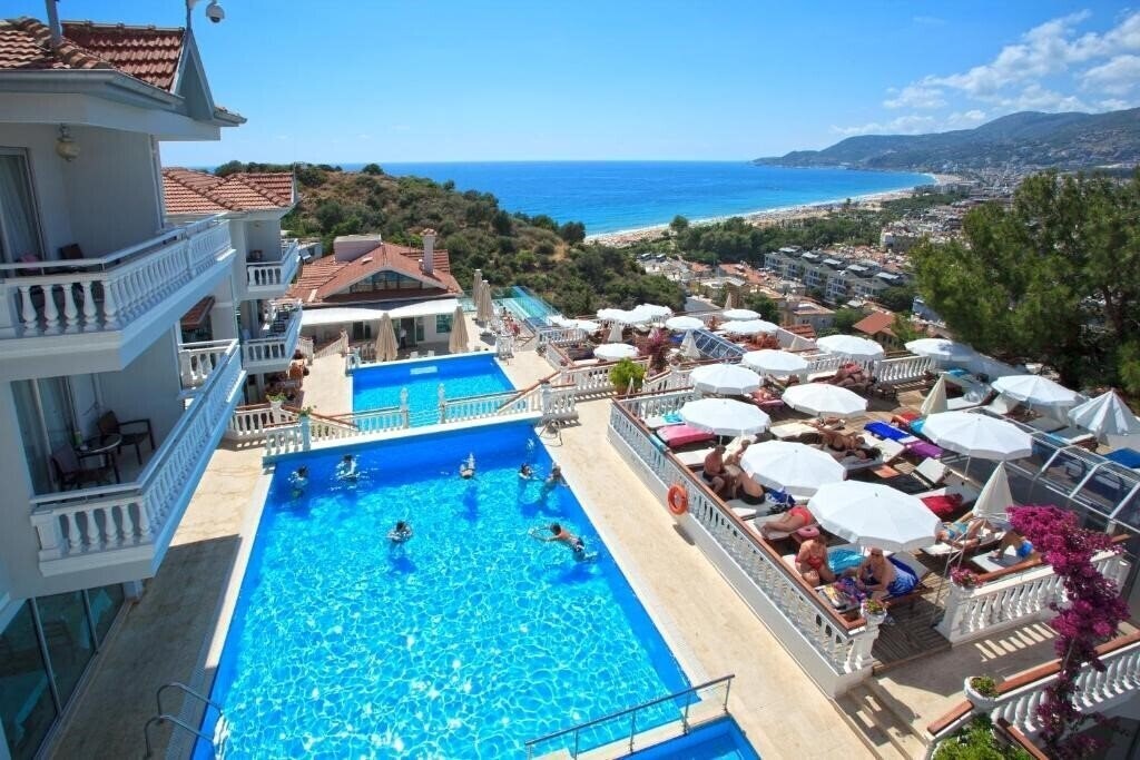 Готель Sunny Hill Alya 4*