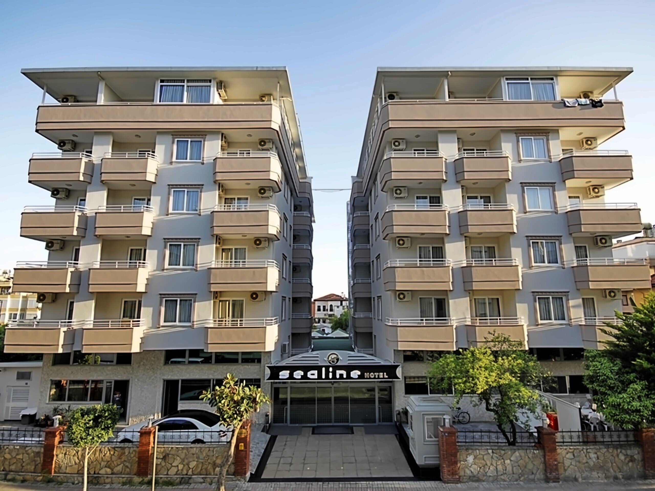 Отель Sealine Hotel (ex. Bonapart Sealine Hotel) 3*