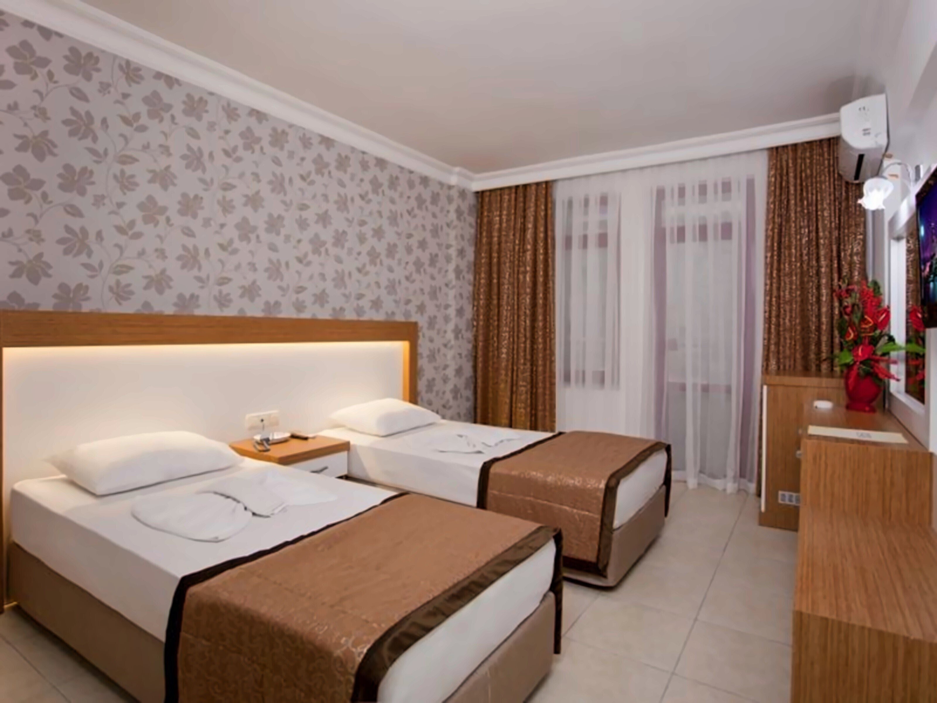 Картинка Diamore Hotel 3*