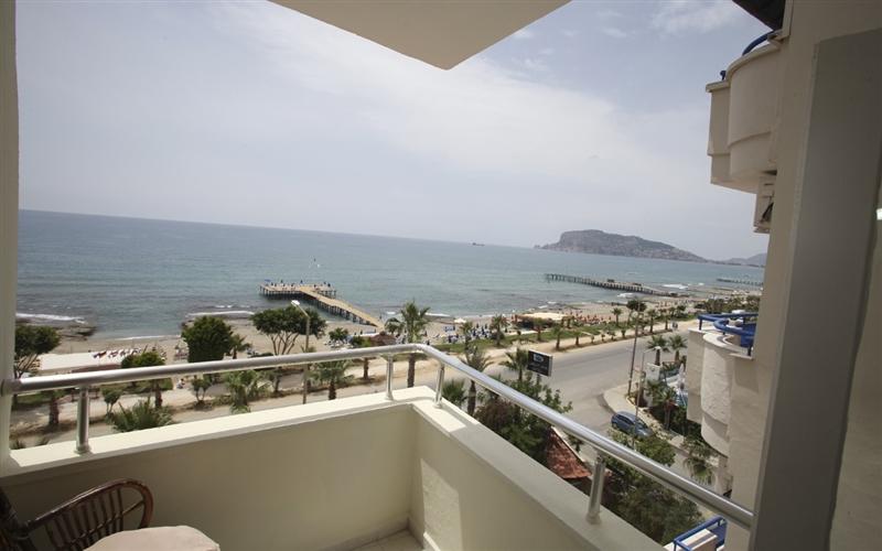 Готель San Franscisco Beach Hotel 3*