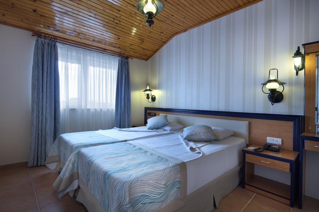 Картинка Villa Moonflower Aparts & Suites 4*