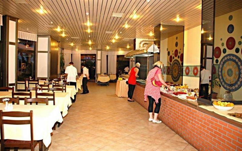 Готель Boulevard Hotel 4*