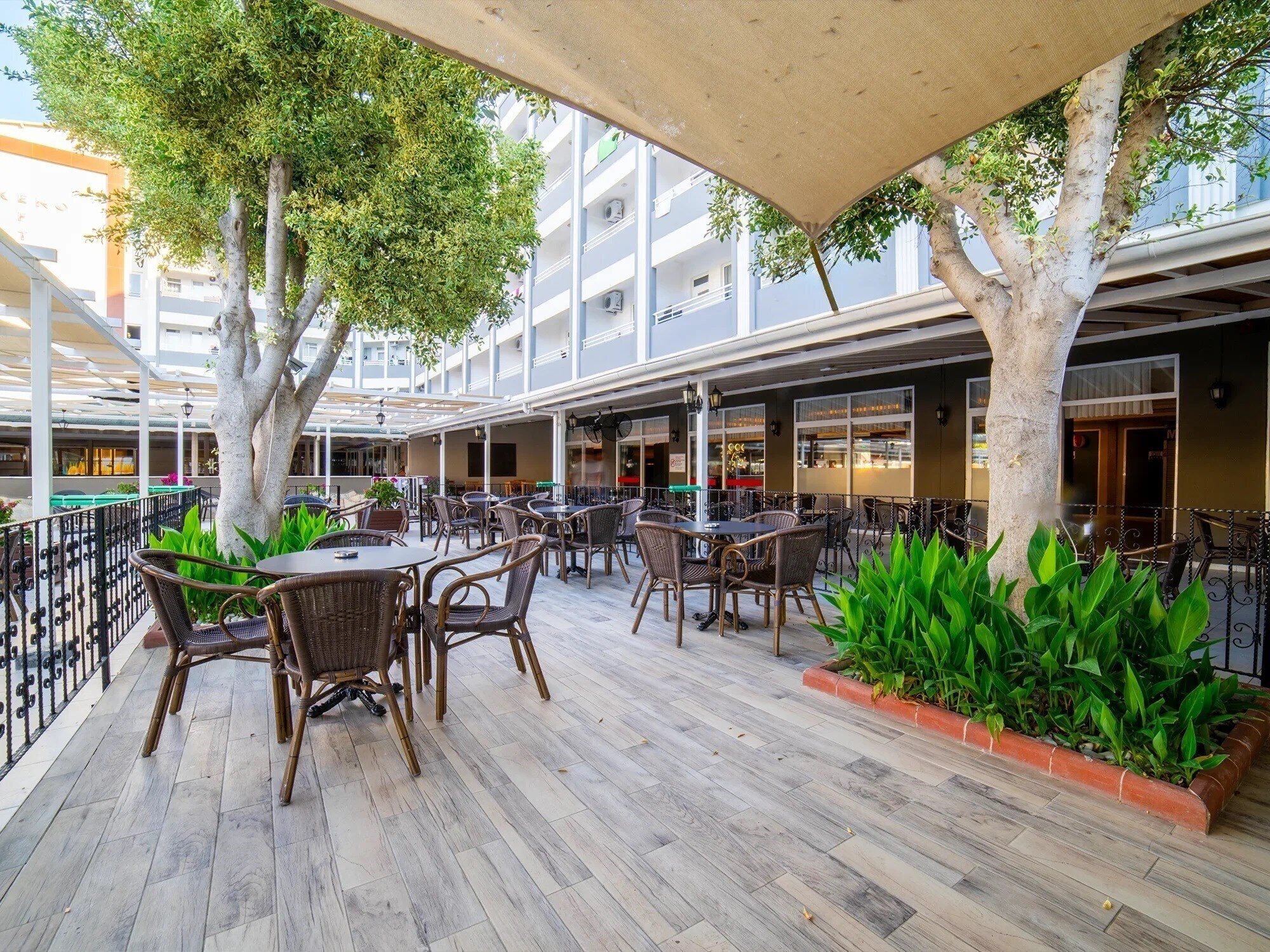 Фото Xeno Eftalia Resort 4*