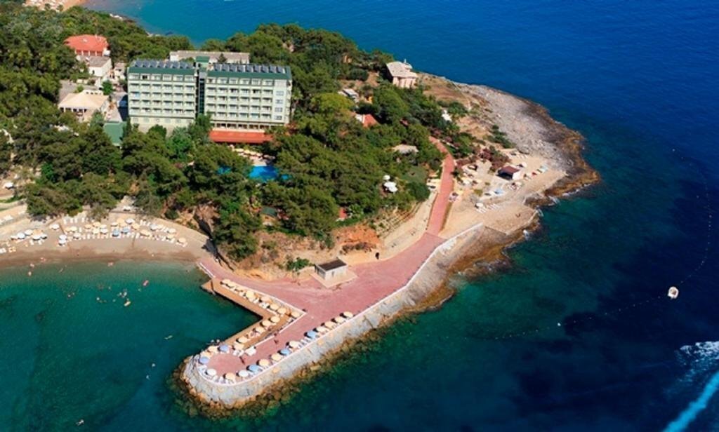 Готель Incekum West Hotel (ex. Miarosa Incekum West, Alara West) 4*