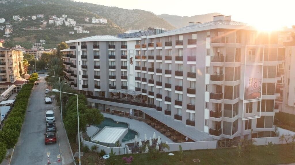 Готель Kleopatra Dreams Beach Hotel 4*