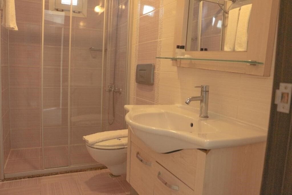 Фотографія Hawaii Suite Beach Hotel 3*