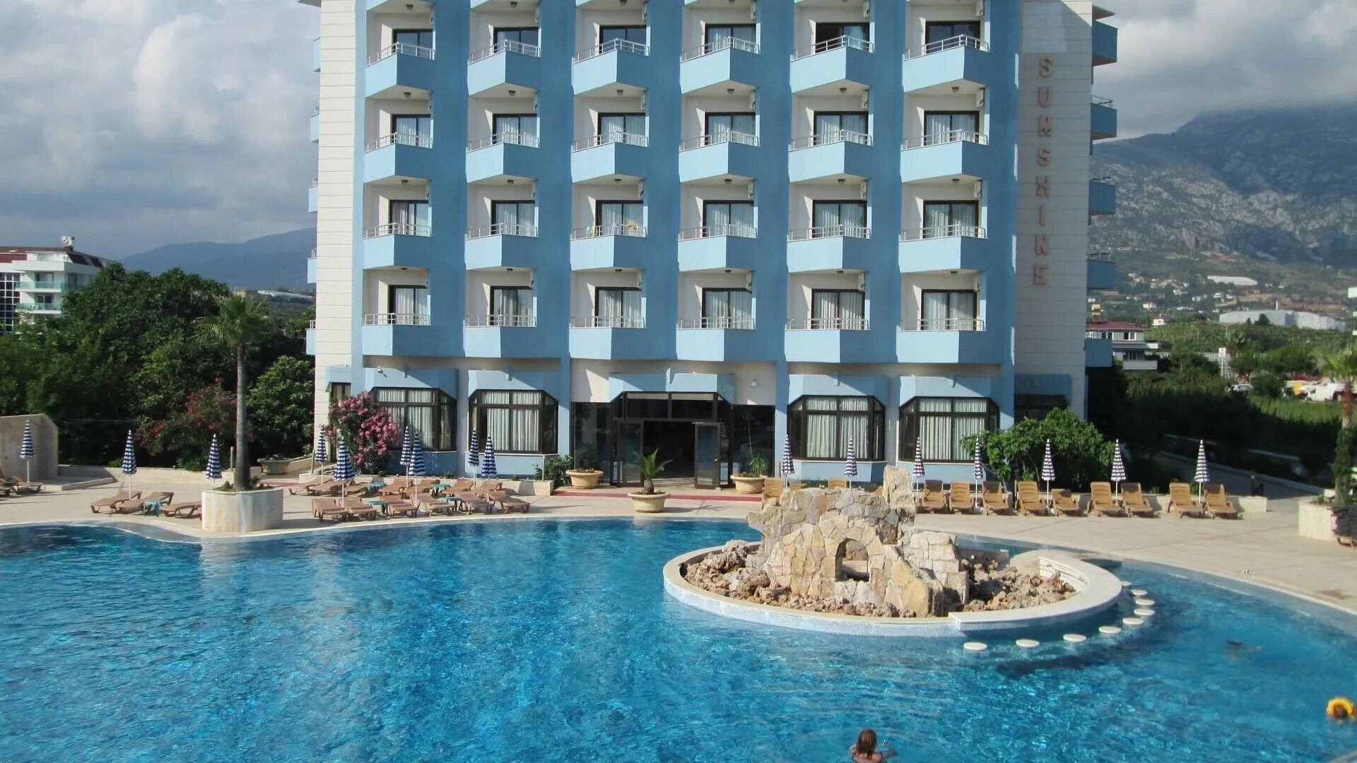 Отель Sunshine Hotel 4*