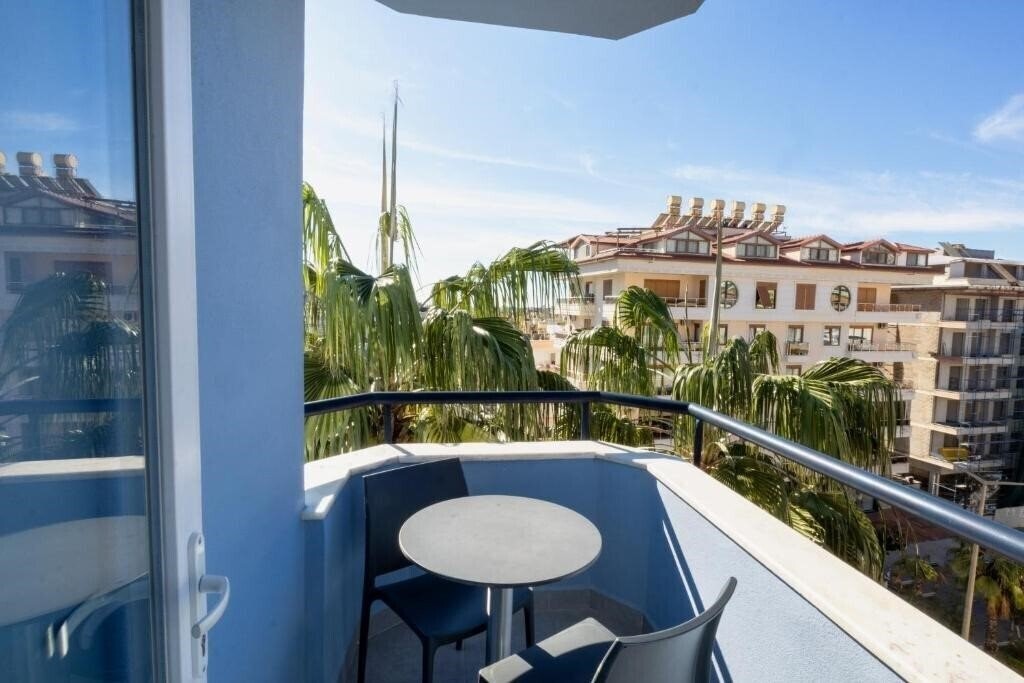 Зображення Comfort Suites 3*