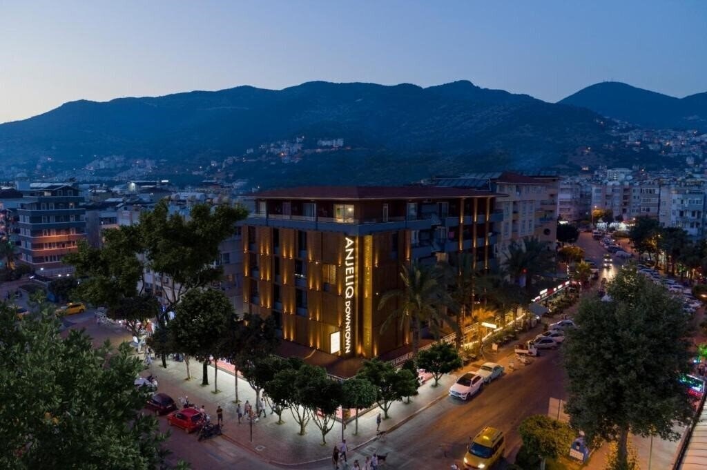 Готель Anjeliq Downtown 3*