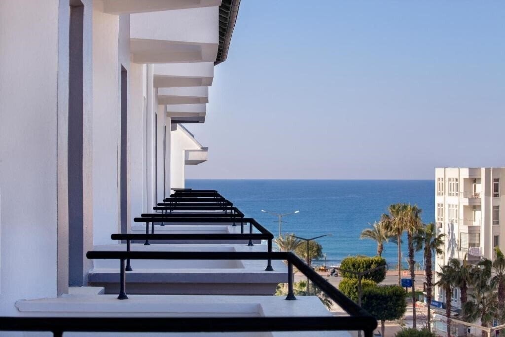 Отель Kaila City Hotel (ex. K House Hotel) 4*