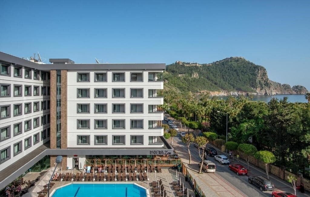 Отель Riviera Zen 4*