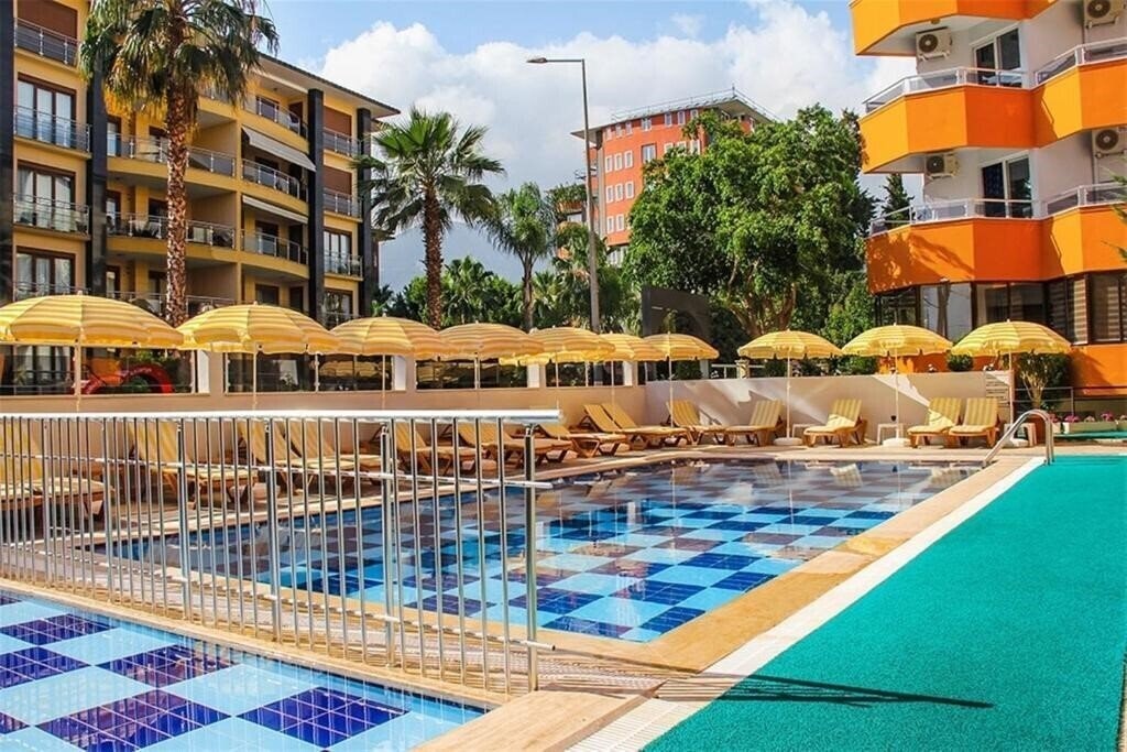 Фотография Yaman Life Hotel (ex. Yamanlife Hotel, Asem Beach Hotel, Asem Hotel) 3*