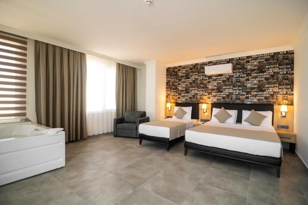 Фото Grand Kolibri Prestige & SPA 5*