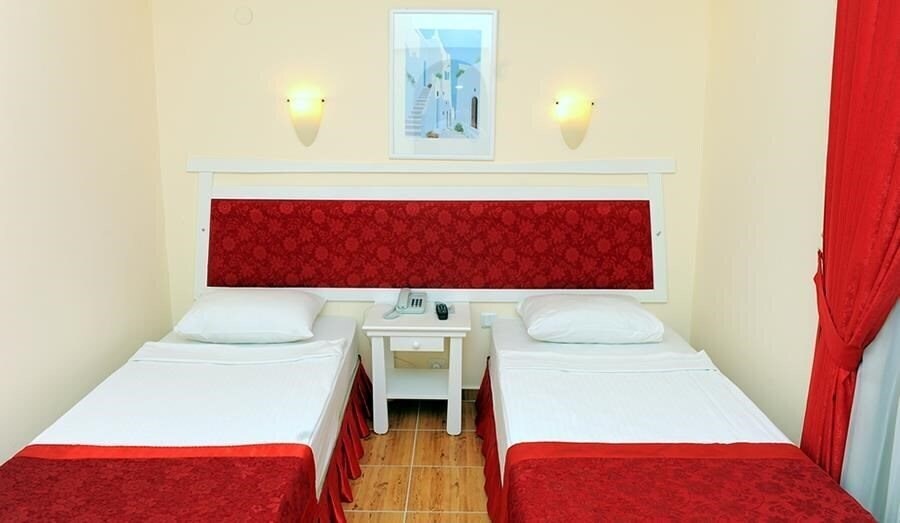 Изображение Aleria Bella Mare Hotel (ex. Euphoria Bella Mare Hotel, Porto Azzurro Club Mare, Xeno Hotels Club Mare) 4*