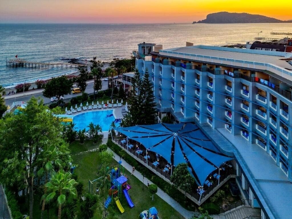 Готель Grand Kaptan Hotel 5*
