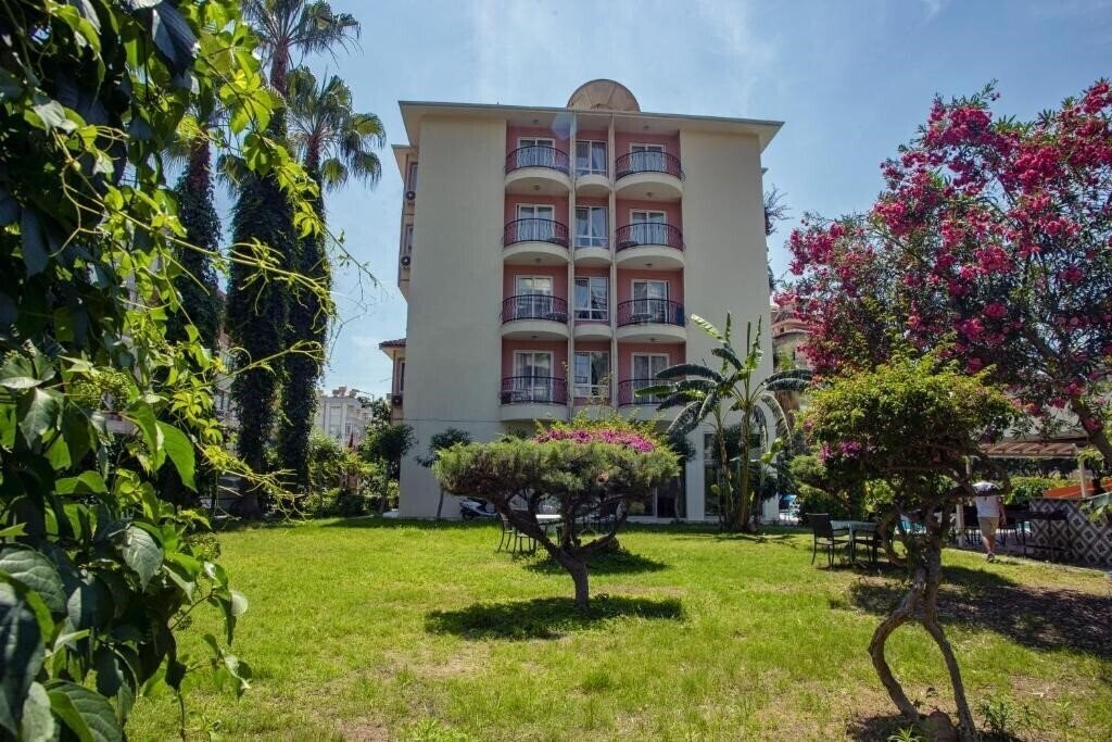 Готель The S Apart & Suites 3*