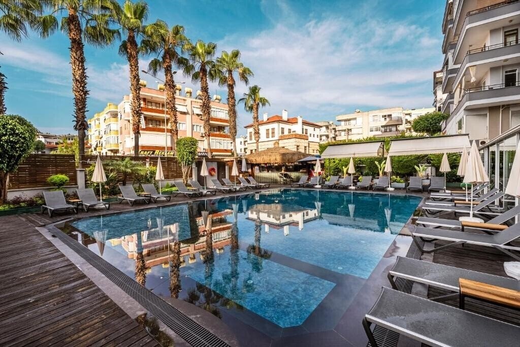 Фото HMA Hotel & Suites 3*