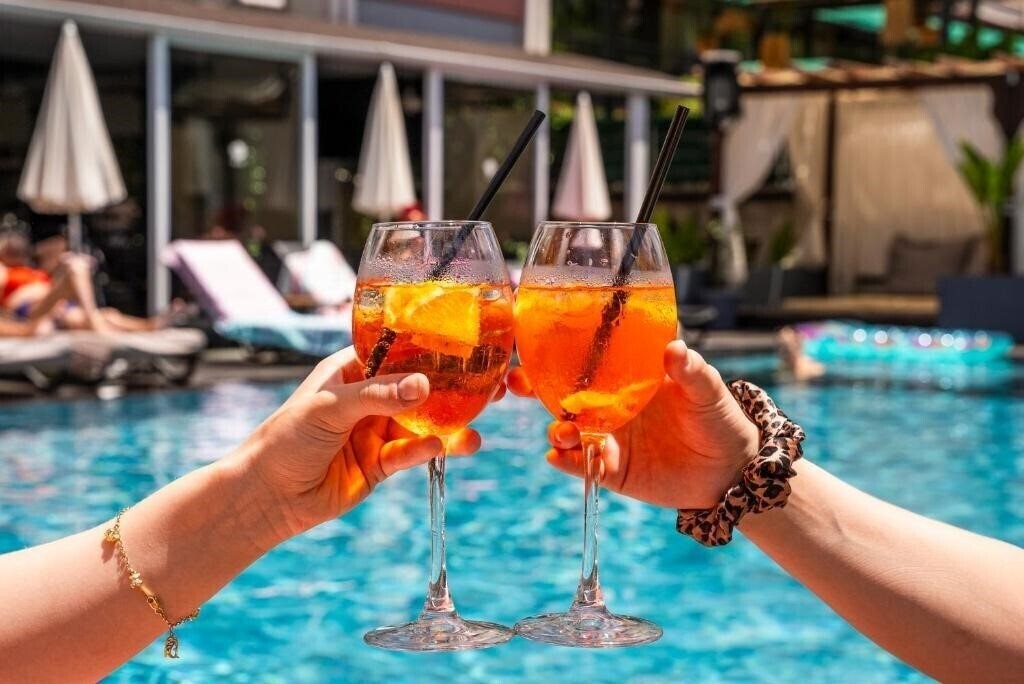 Картинка HMA Hotel & Suites 3*