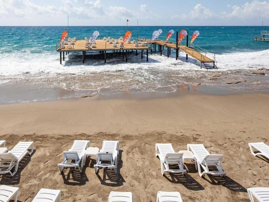 Фотографія Club Hotel Mirabelle 4*