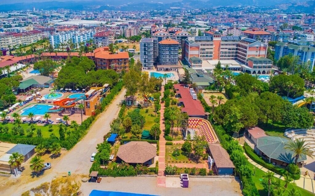 Фото Clover Magic Garden Beach 3*