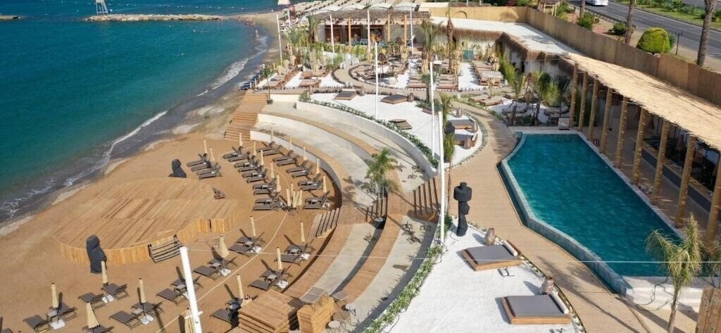 Изображение Azura World Hotel 5*