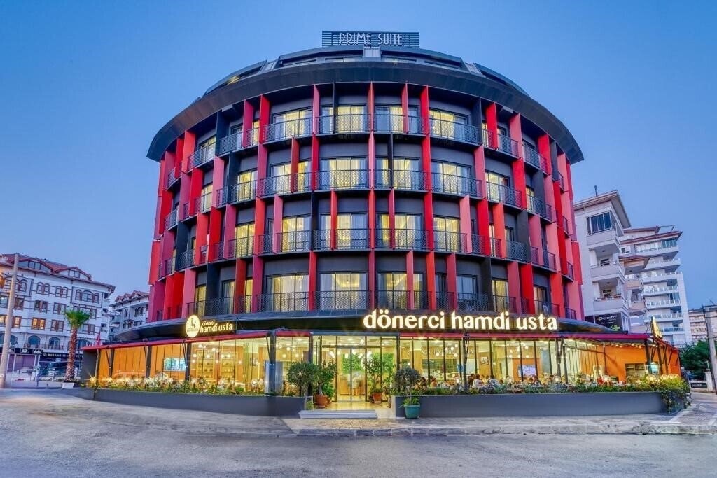 Готель Prime Suite 4*
