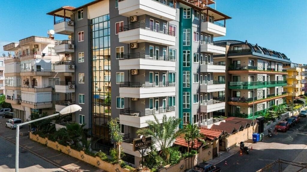 Готель Casa Cleo Suit Hotel 3*