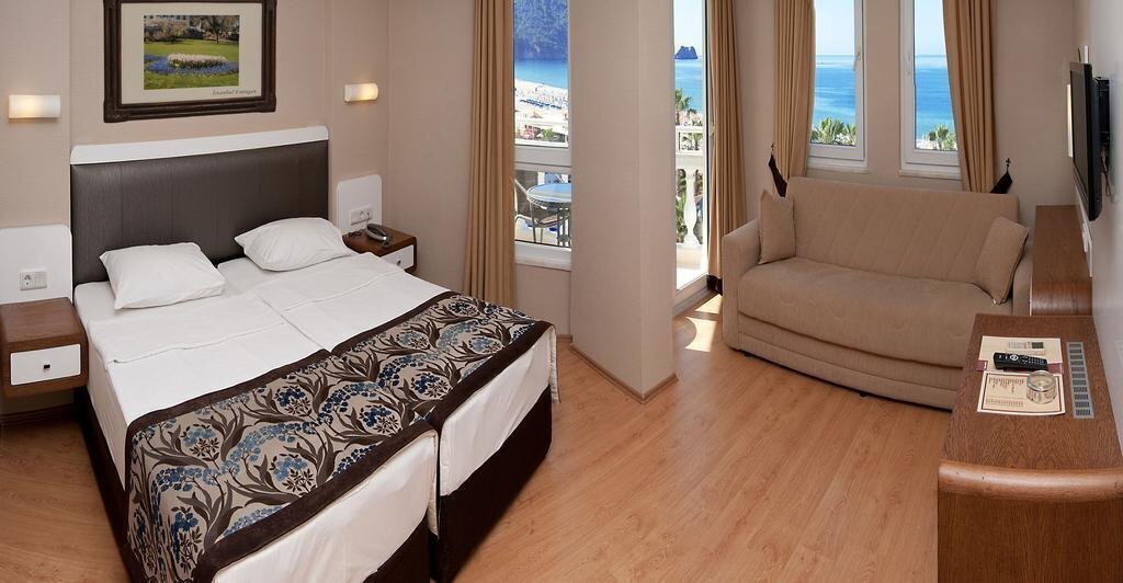 Фотографія Azak 3*