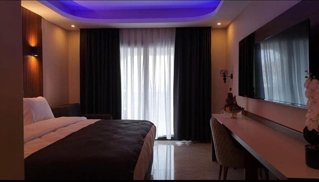 Изображение Robin Hood Hotel 4*