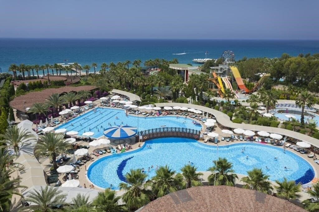 Готель Mukarnas SPA Resort 5*