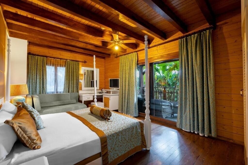 Фотографія Long Beach Alanya 5*