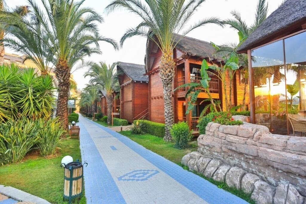 Фото Long Beach Alanya (ex. Long Beach Resort & SPA) 5*