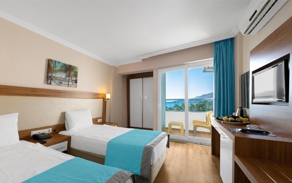 Фото Mesut Hotel 4*