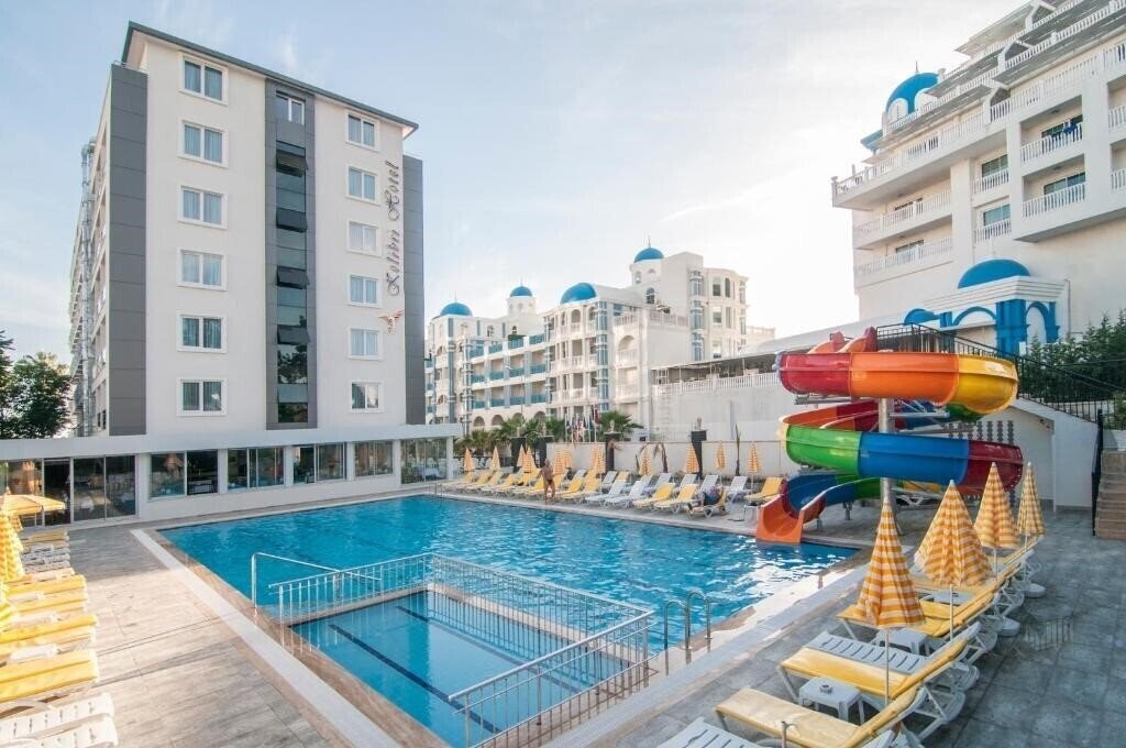 Отель Kolibri Hotel 3*