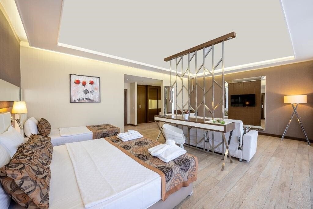 Готель My Home Resort Hotel 5*