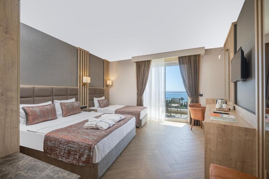 Готель My Home Resort Hotel 5*