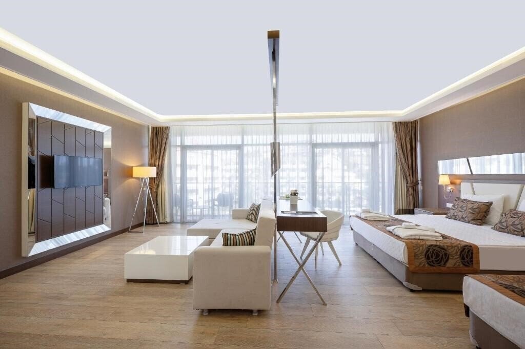 Фото My Home Resort Hotel 5*