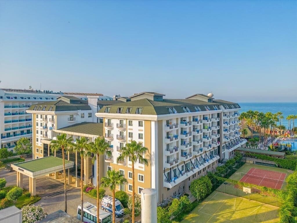 Изображение Meryan Hotel 5*