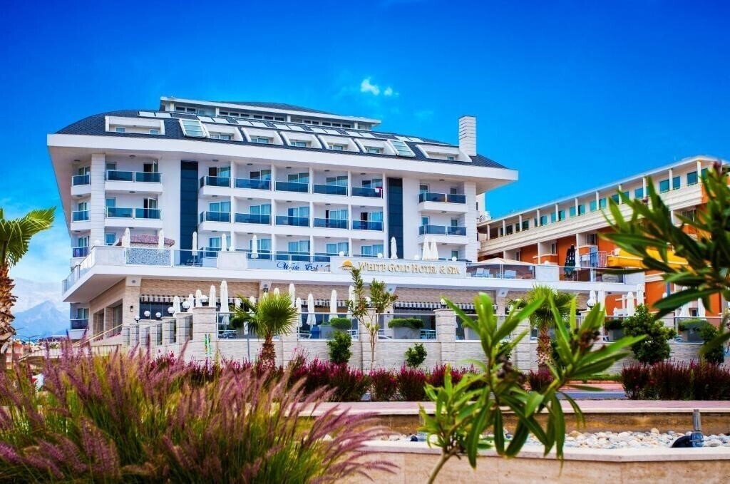 Готель White Gold Hotel & SPA 4*