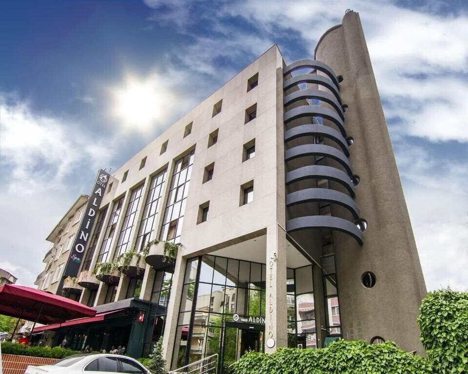 Отель Aldino Hotel 4*