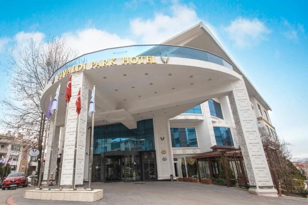 Готель Vivaldi Park Otel 3*