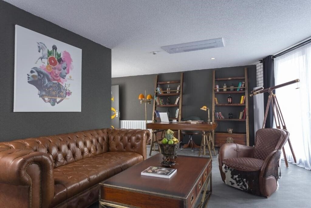 Фотографія Check Inn Ankara (ex. Check Inn Hotel Suite Loft Ankara, Check Inn Suite Hotel & SPA ) 4*