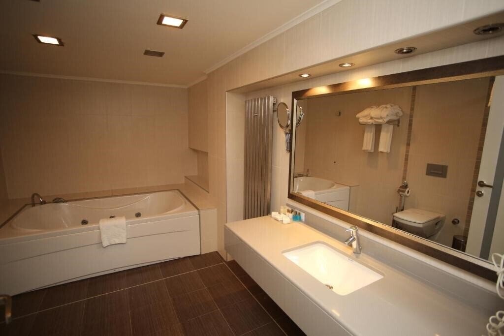 Фото Grand Nora Hotel 4*