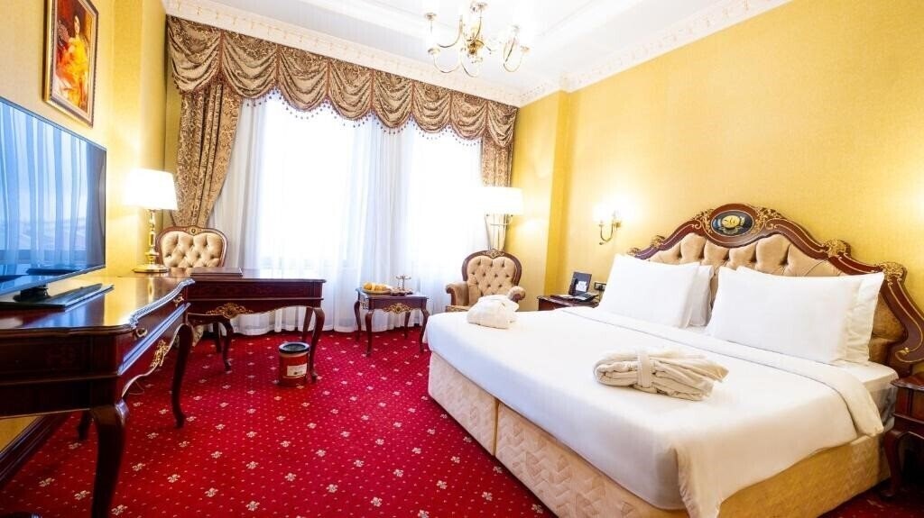 Готель Meyra Palace 4*