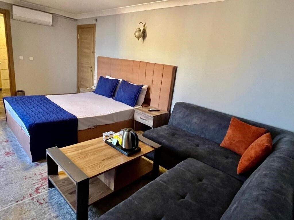 Фото Kocatepe Hotel 2*