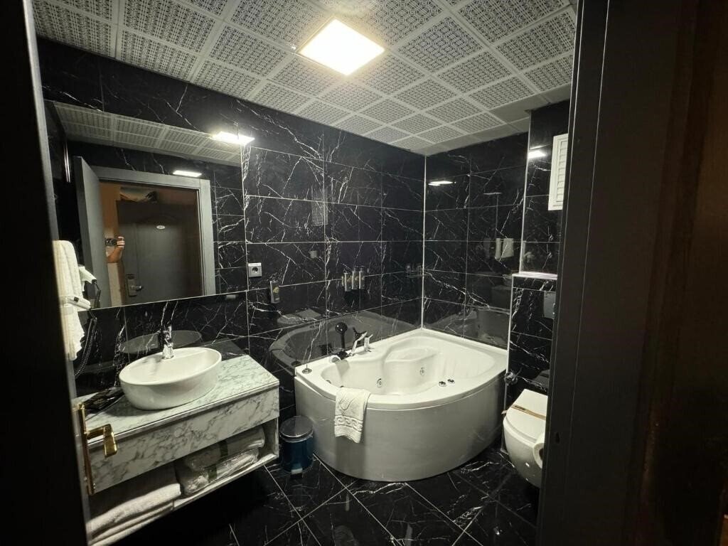 Фото BC Ruby Hotel 4*