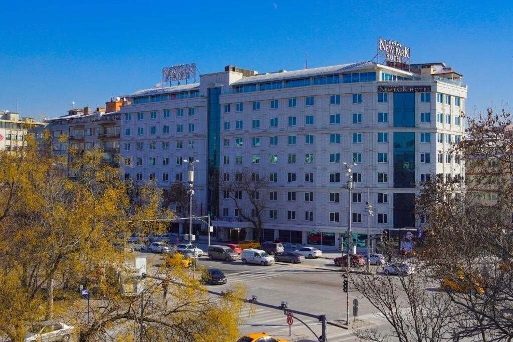 Фотографія New Park Hotel Ankara 5*